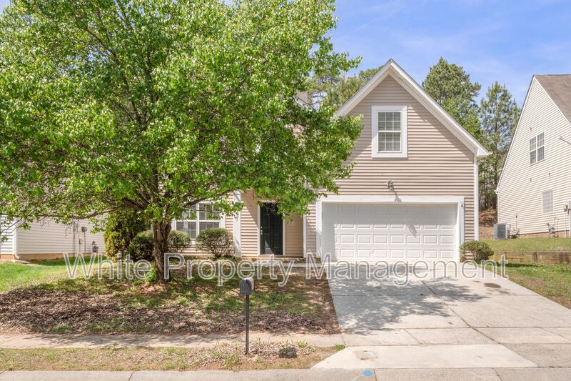 Charlotte House: 12427 Oakton Hunt Drive