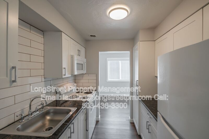 Albany Condo: 208 5th Ave SE