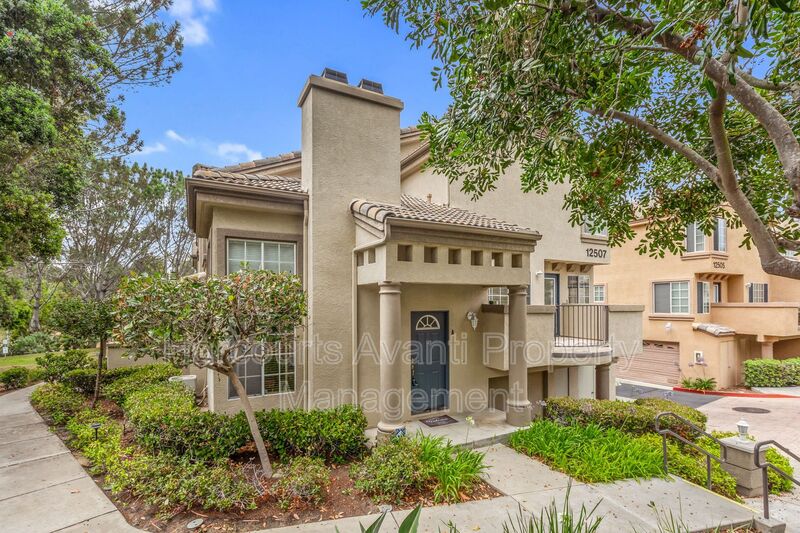 San Diego Condo: 12507 El Camino Real