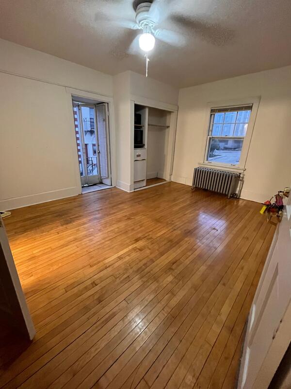 Madison Condo: 240 West Lakelawn Place - 3