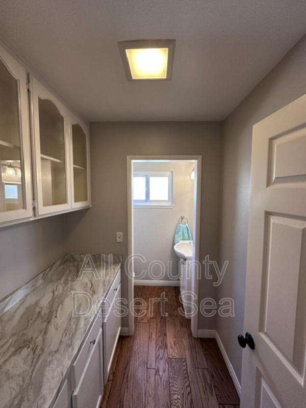 Main Rental Photo 18