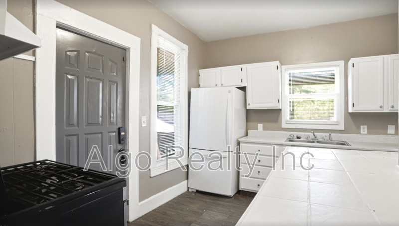 Minneapolis House: 2923 North Girard Avenue