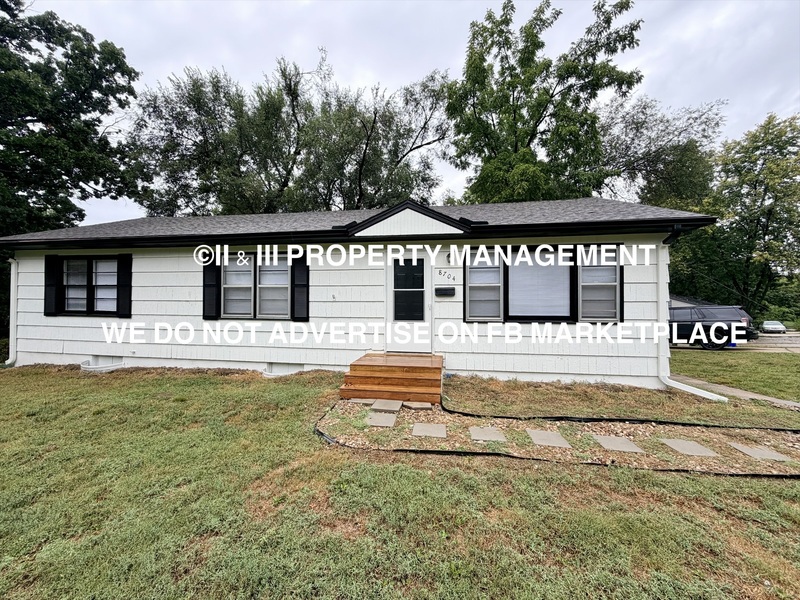 Overland Park House: 8704 West 70th Terrace