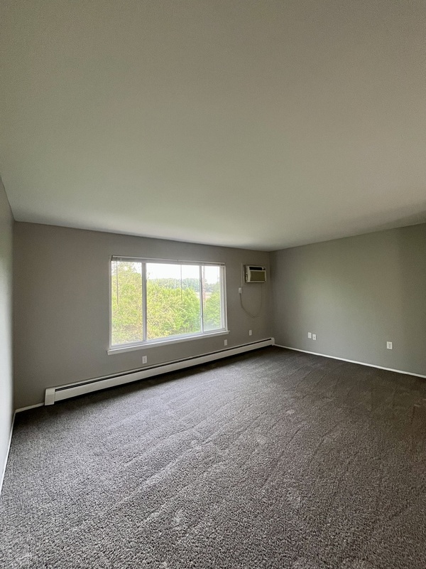 Woodhaven House: 18646 Van Horn Road