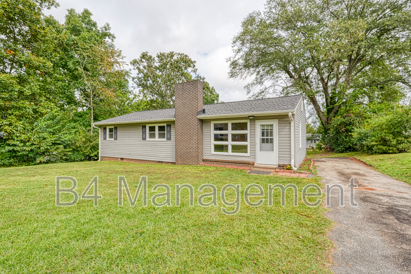 Spartanburg House: 620 Greenhill Road