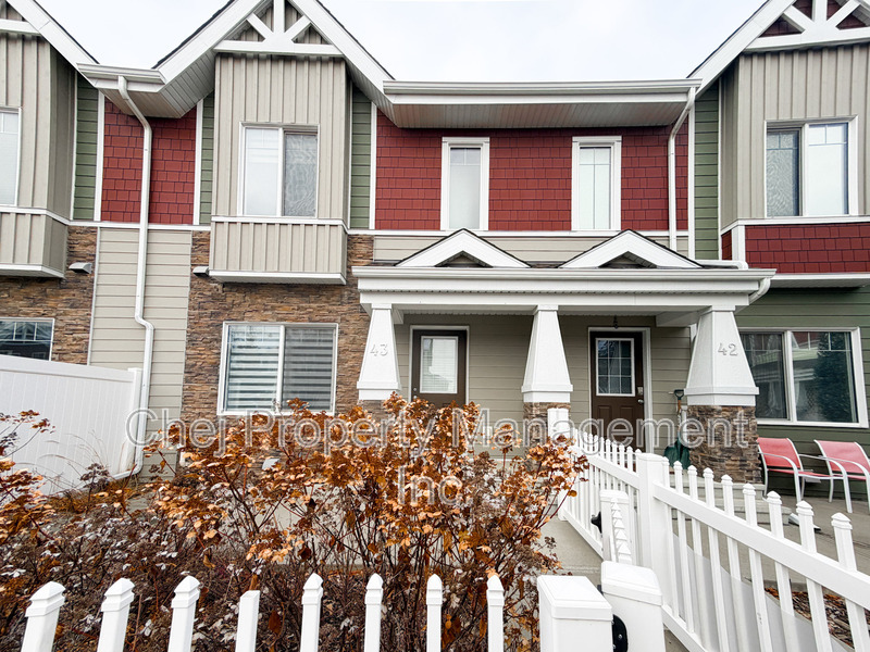 Edmonton Townhome: 2003 Rabbit Hill Road Northwest