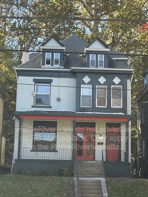 Pittsburgh House: 755 Chislett St