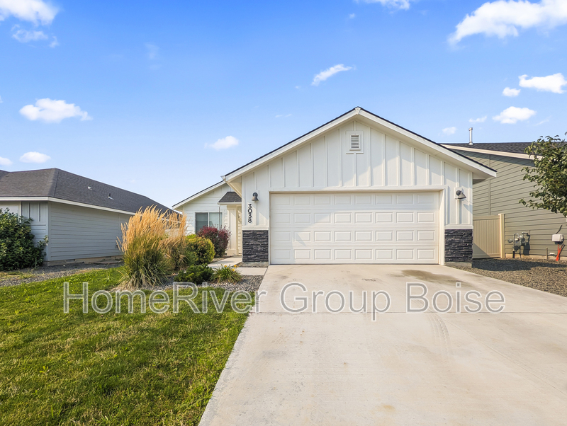 Kuna House: 3038 W Dark Sky St