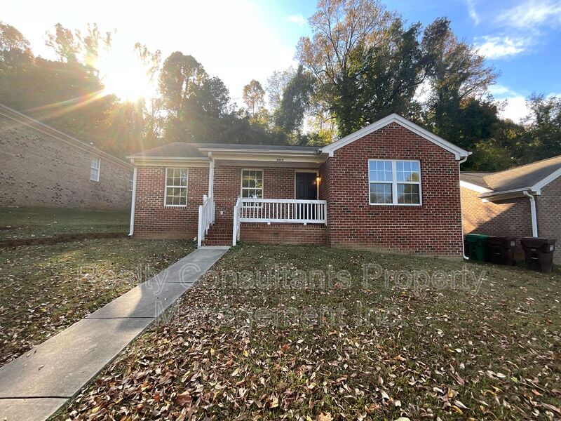 High Point House: 1019 N. Manor Drive