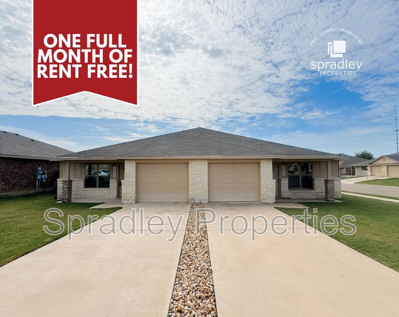 Belton Townhome: 1575 Chance Ct