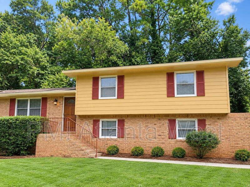 Decatur House: 3544 Knollview Ct