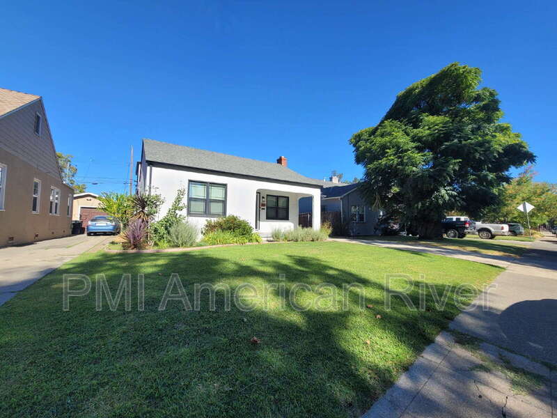 Sacramento Condo: 2100 36th Street