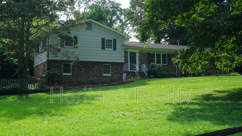 Knoxville House: 529 Bardon Rd