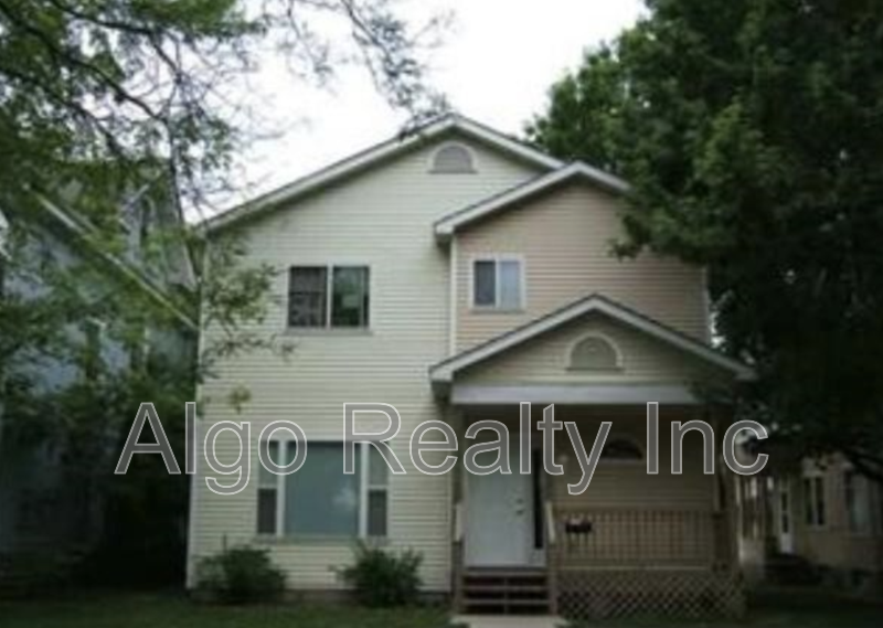 Minneapolis House: 2609 Colfax Ave N