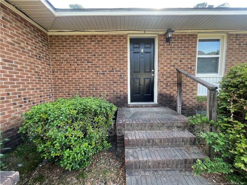 Fayetteville Condo: 4959 Fieldcrest Drive