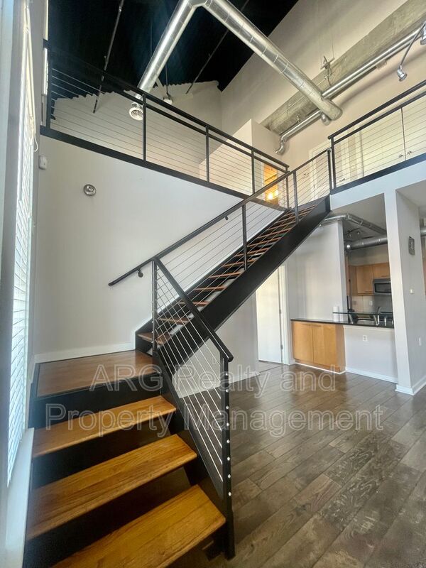 Atlanta House: 265 18th str. NW