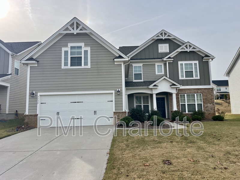 Belmont House: 1135 Overlake Dr