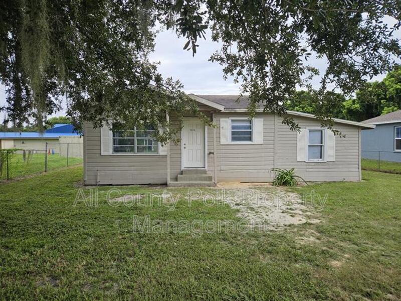 Winter Haven House: 1734 35th St. NW