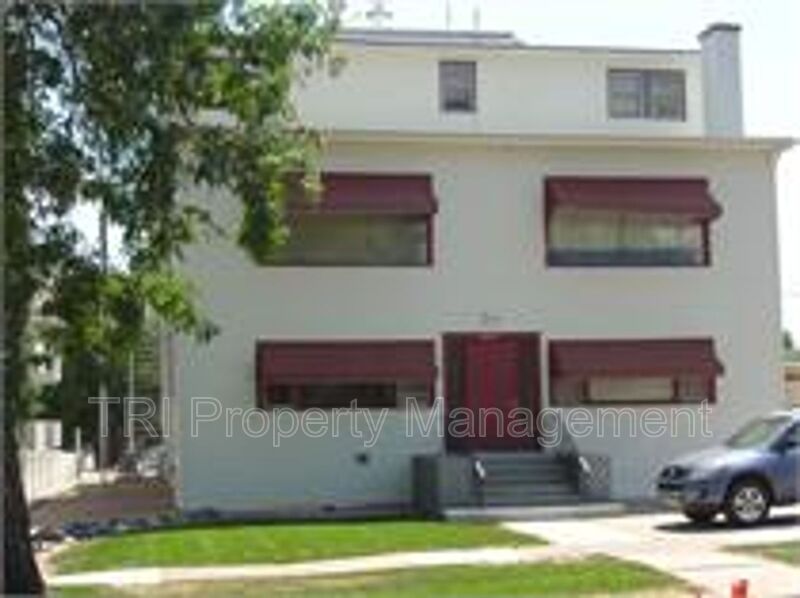 Greeley House: 1630 9th Ave