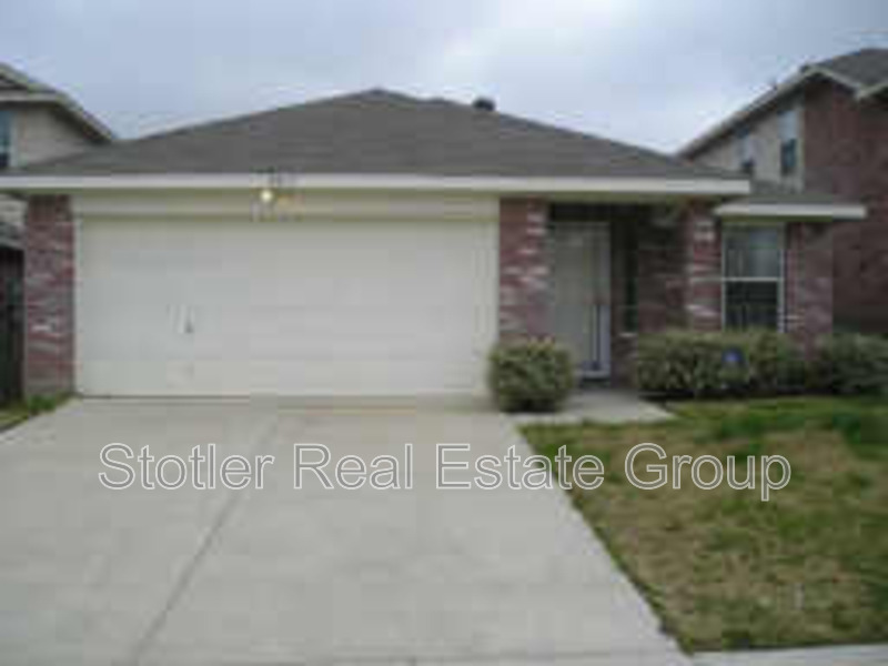 Dallas House: 9911 Crystal Valley Way