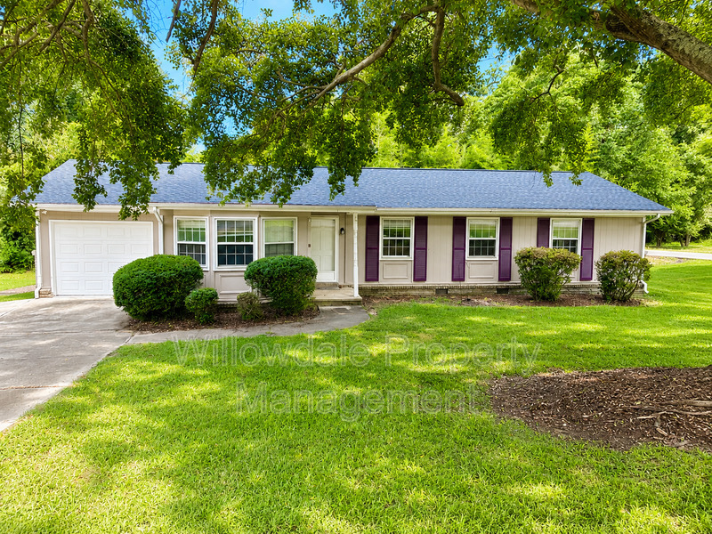 Raleigh House: 8600 Marigold st