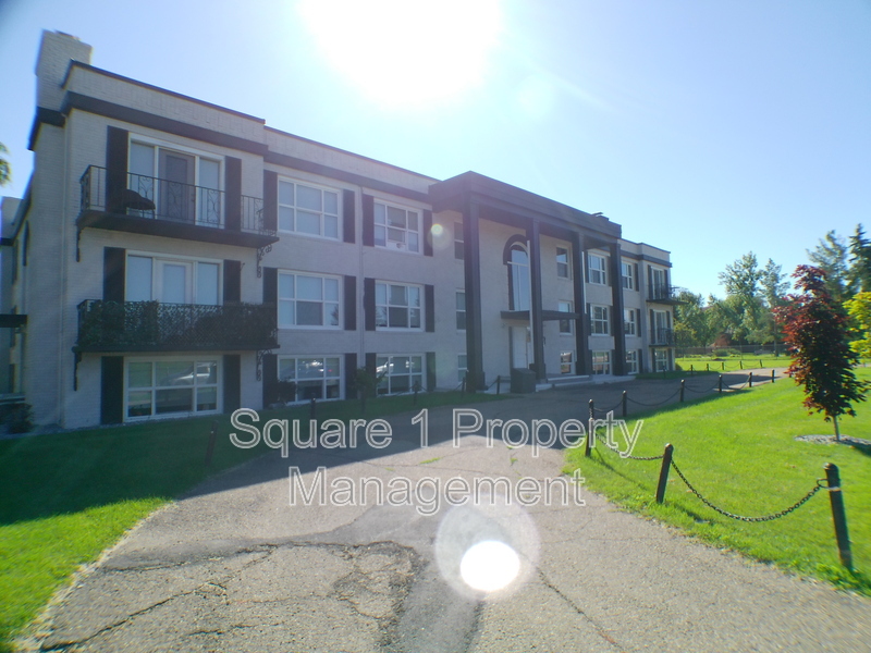 Edmonton Condo: 6233 124 st