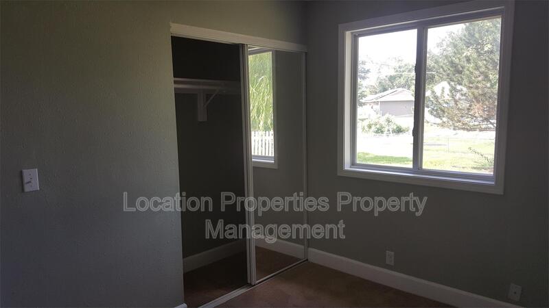 2517 Morningside Drive - 1, Lawrence, Kansas rental photo 8 of 17