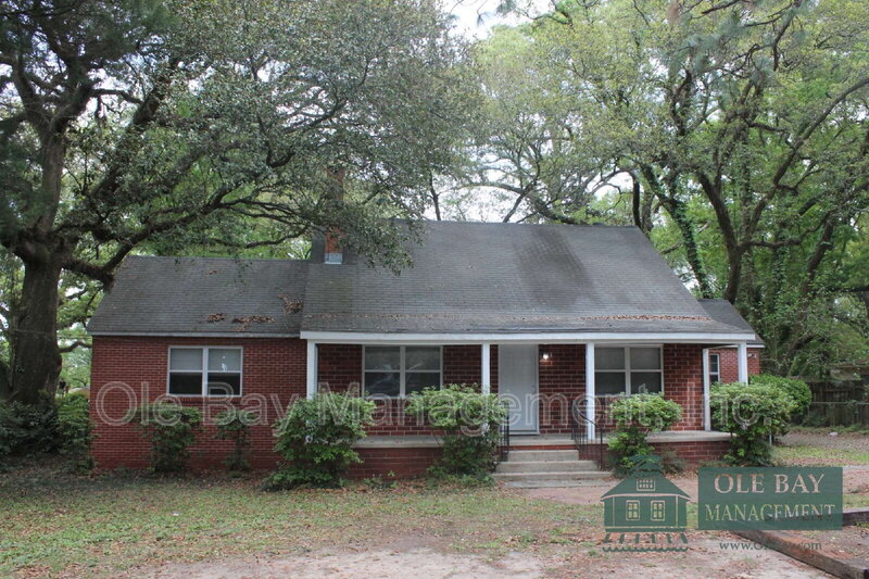 Mobile House: 855 Azalea Rd