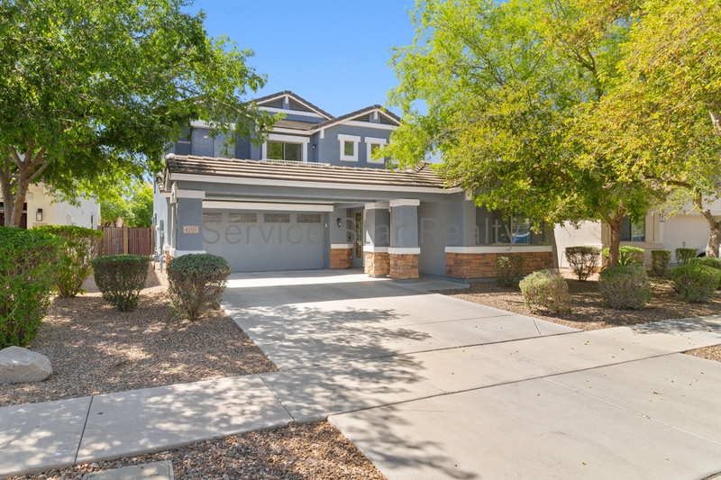 Gilbert House: 4195 E Bonanza Rd