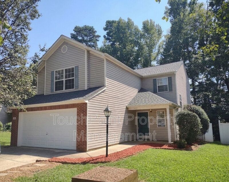 Charlotte House: 8007 Bristle Lane