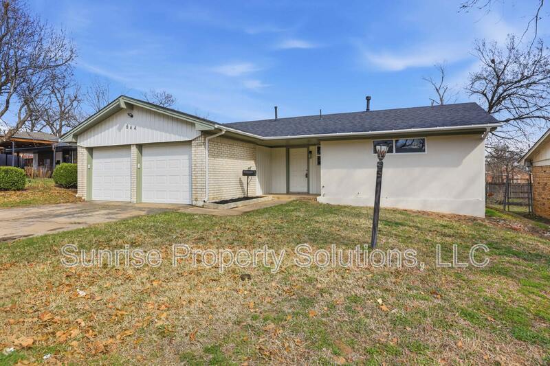 Oklahoma city House: 644 Hunters Hill Rd