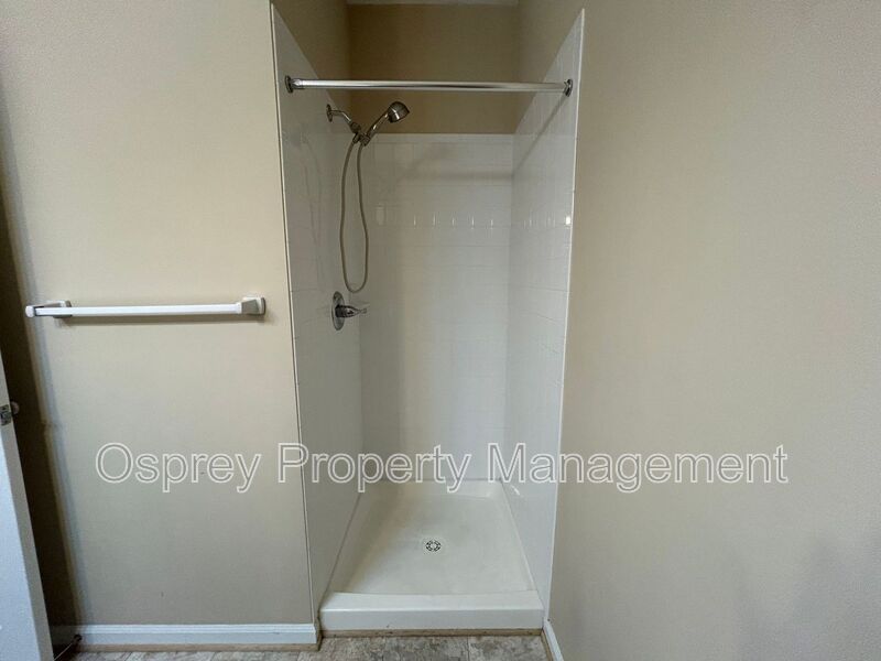 Welcome to this charming Condo! “ASK ABOUT OUR ZERO DEPOSIT” - Photo 15