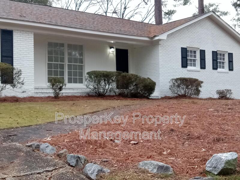 Columbus House: 3736 Winkfield Pl