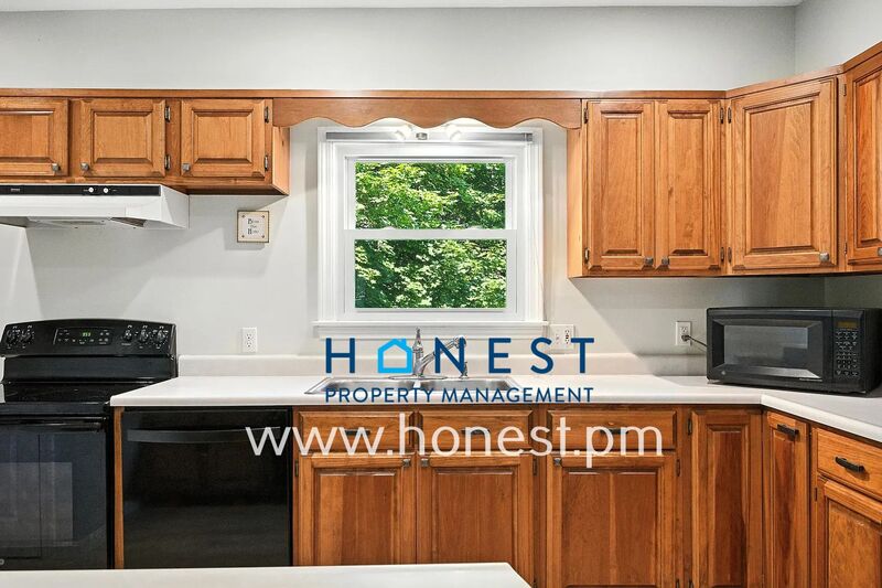 Augusta Condo: 8 Boucher Ave