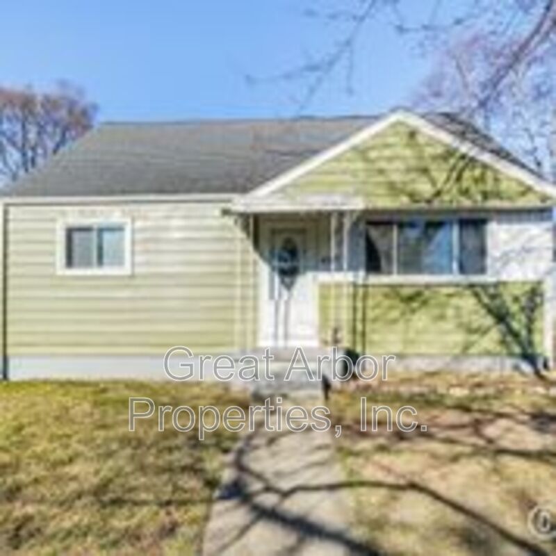 Ypsilanti House: 1062 Rambling Rd.