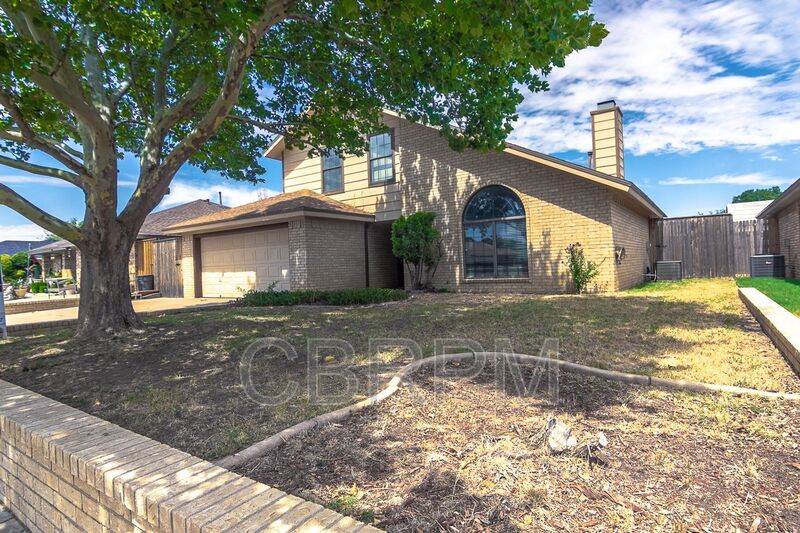 Lubbock House: 5726 94th