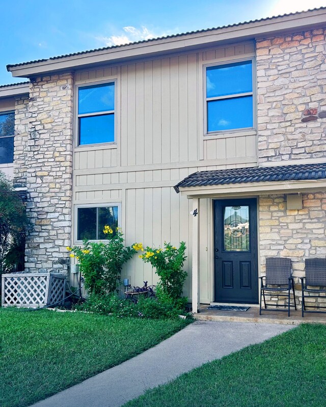 Horseshoe Bay Condo: 300 Lucy Lane