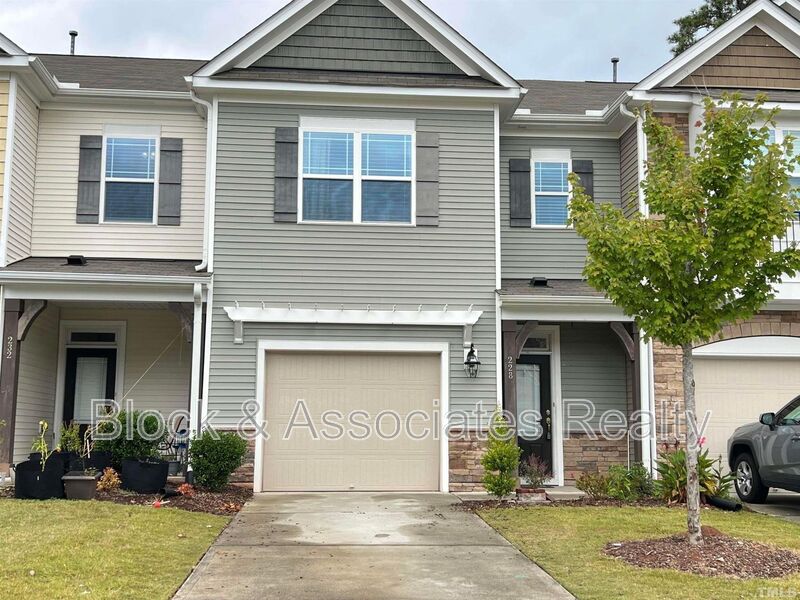 Morrisville House: 228 Traphill Drive