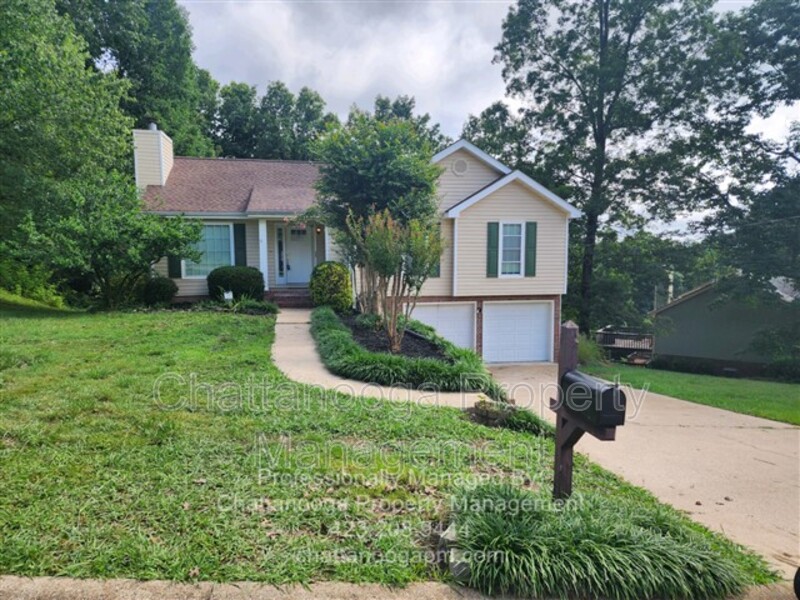 Ooltewah House: 6815 Benwood Dr