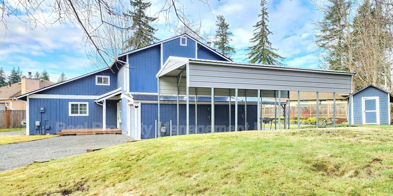Lynnwood House: 13612 36th PL W