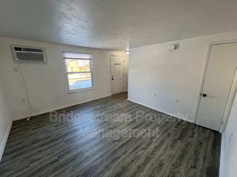 Fairborn House: 158 Forest Street