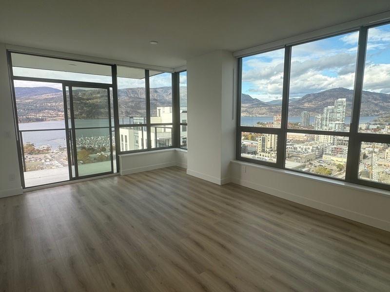 Kelowna Condo: 1488 Bertram Street