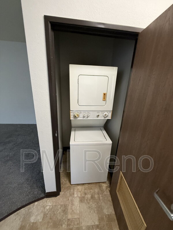 Sparks Apartment: 1600 I Street Bldg 2