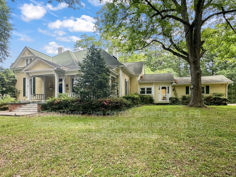 Fairburn House: 119 Elder St