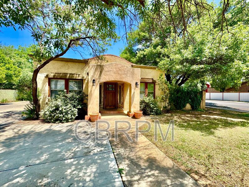 Lubbock House: 2702 23rd Street