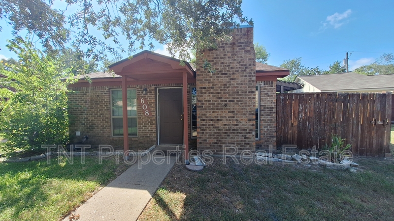College Station Condo: 608 San Saba Court