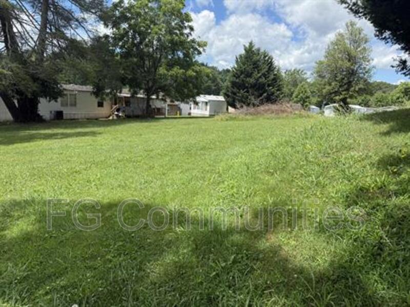 Candler House: 110 Heiress Drive