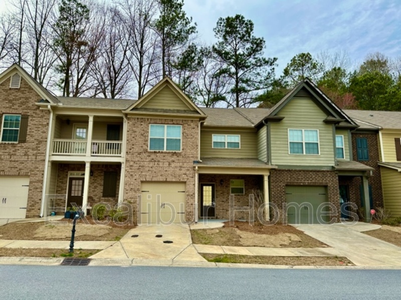 Acworth House: 387 Franklin Lane