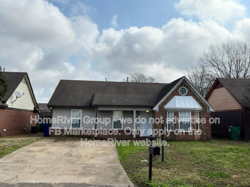 Horn Lake House: 7052 Foxhall Dr