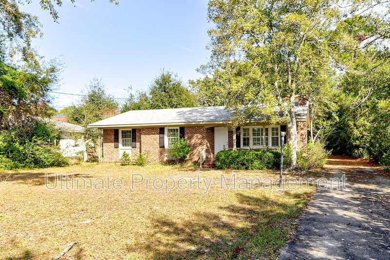 Wilmington House: 5309 Ridgewood Heights Drive